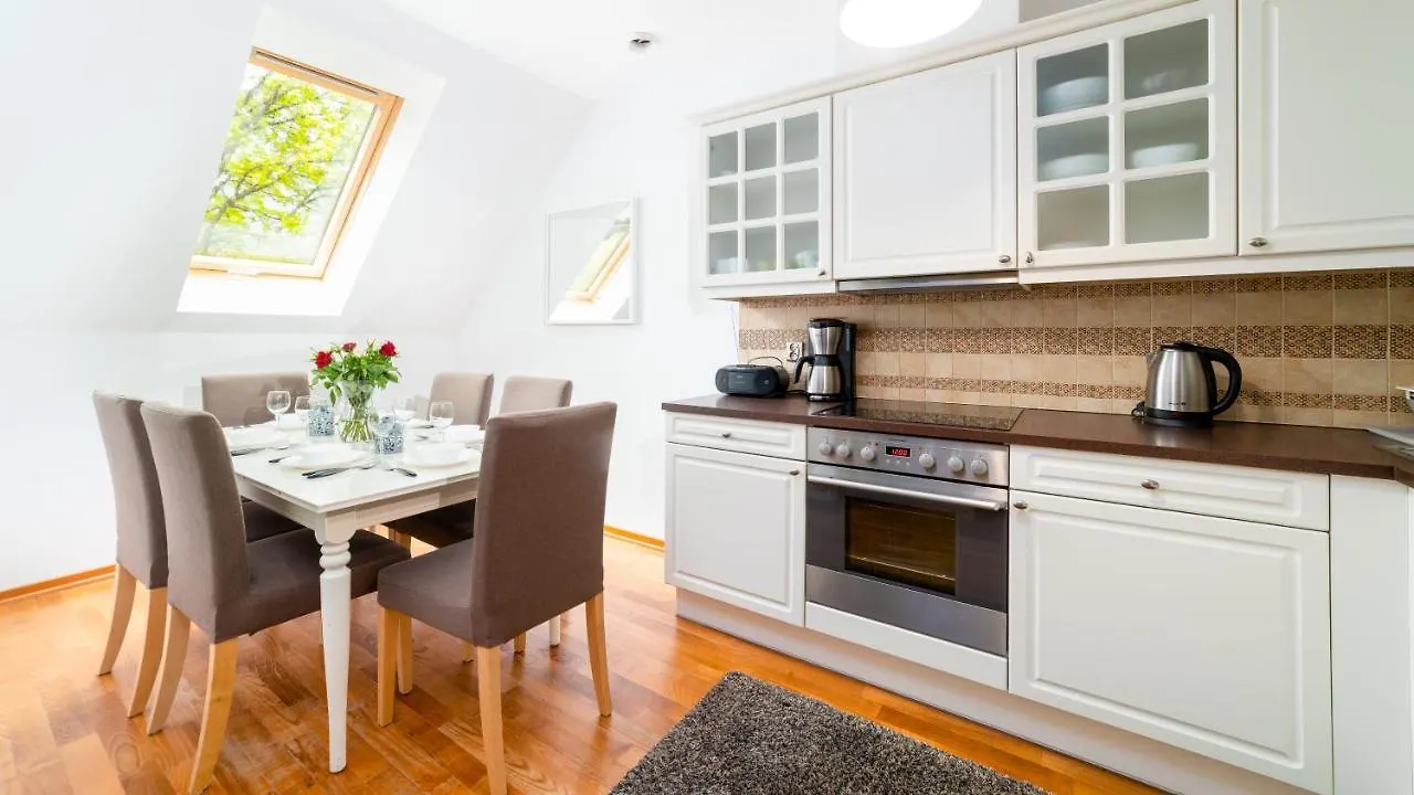 Apartamenty Sun&Snow Karpacz Mysliwska 0*,